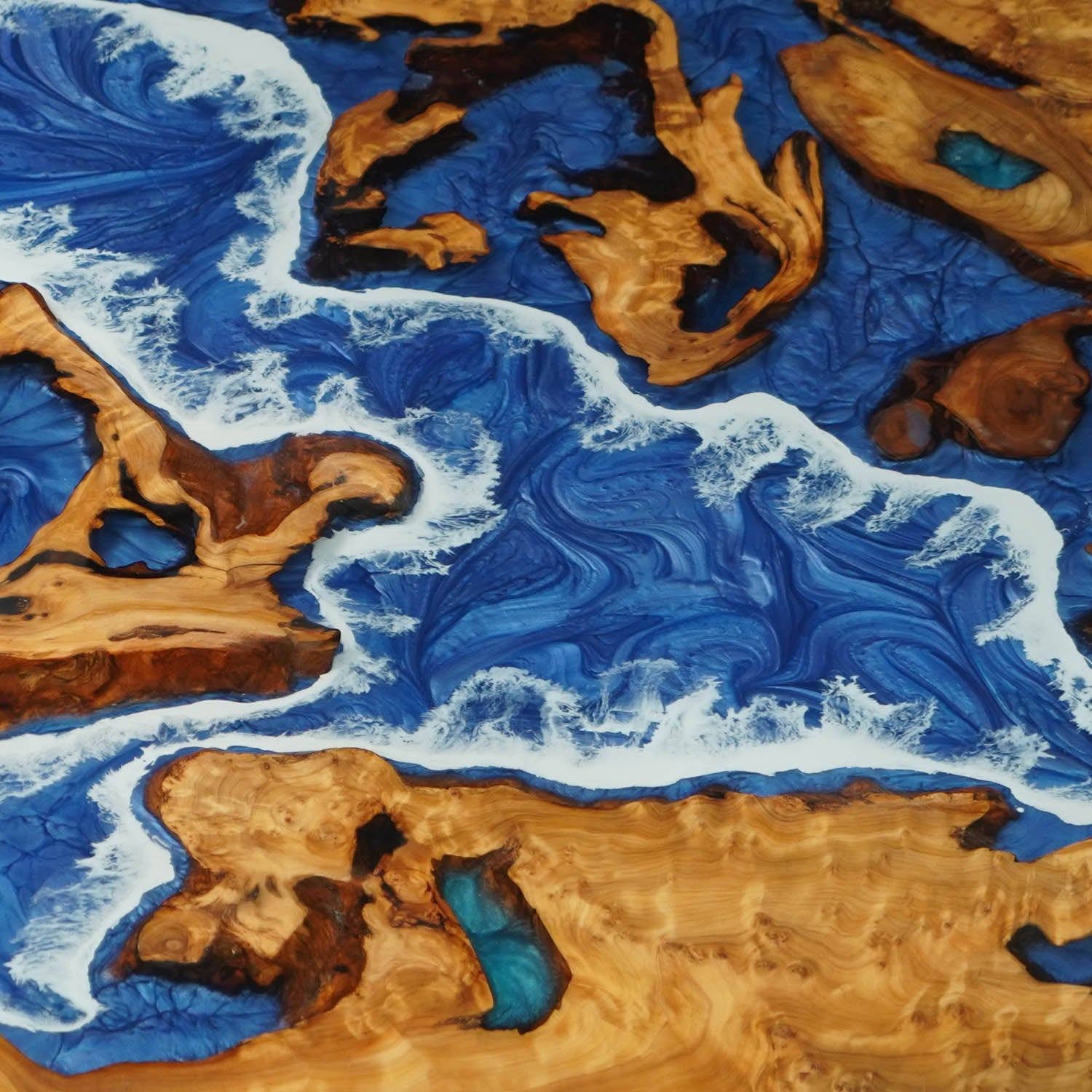 Epoxy-Table-Kazanahome