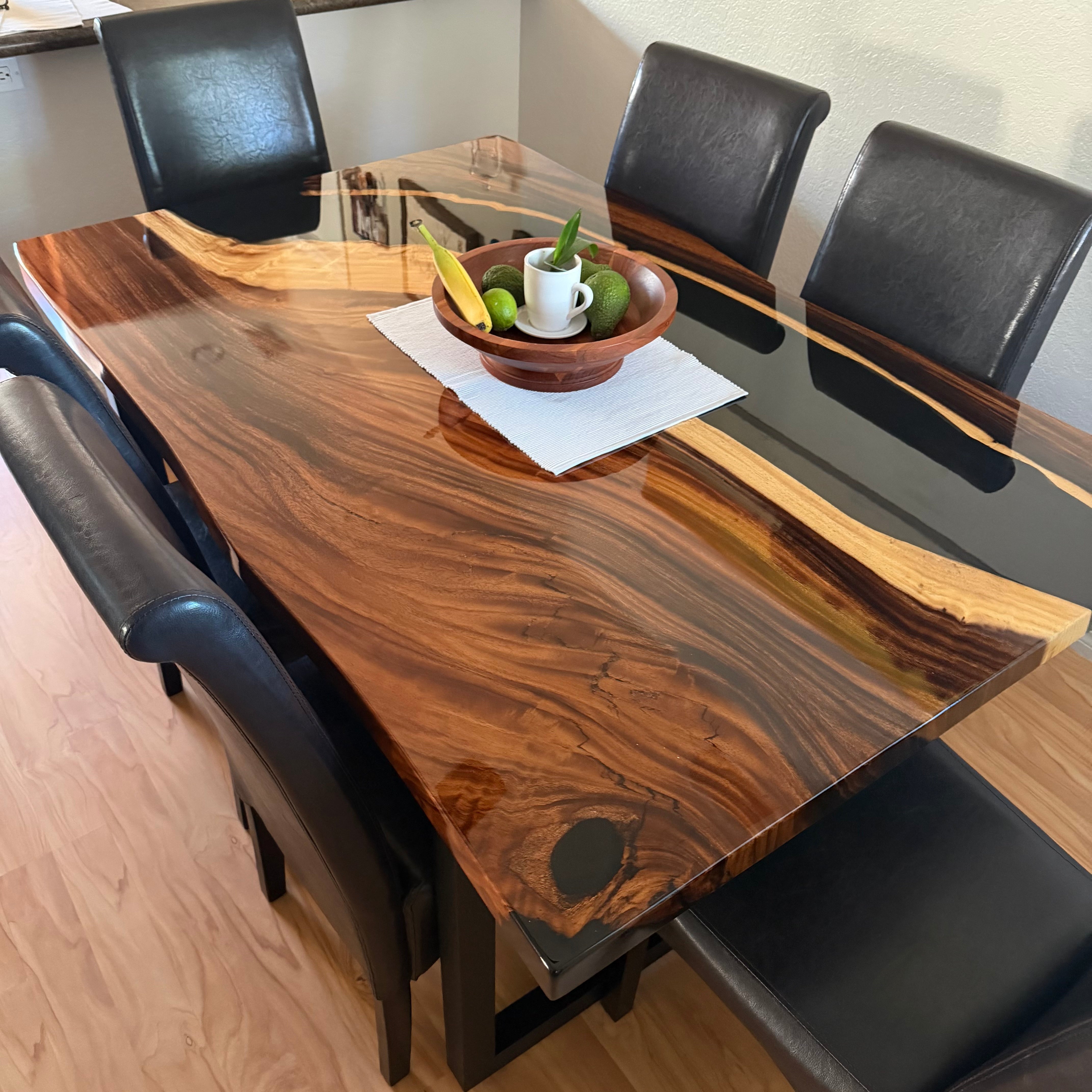 Epoxy-Table-Kazanahome