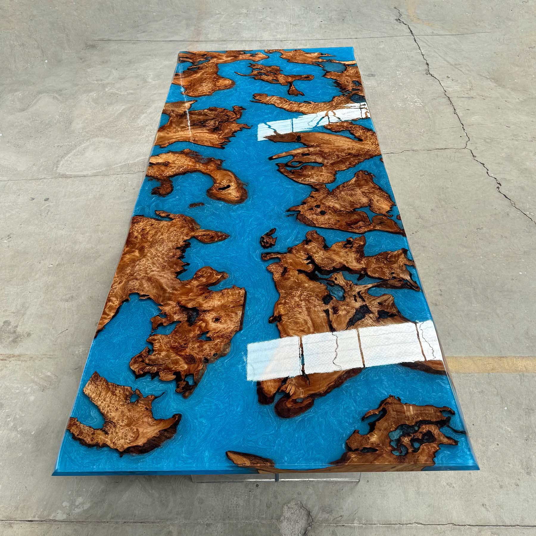 Epoxy_Table_-_Kazanahome