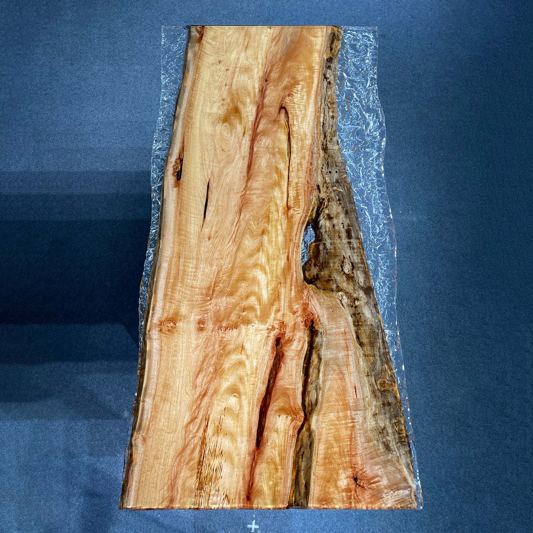 Epoxy_Table_-_Kazanahome