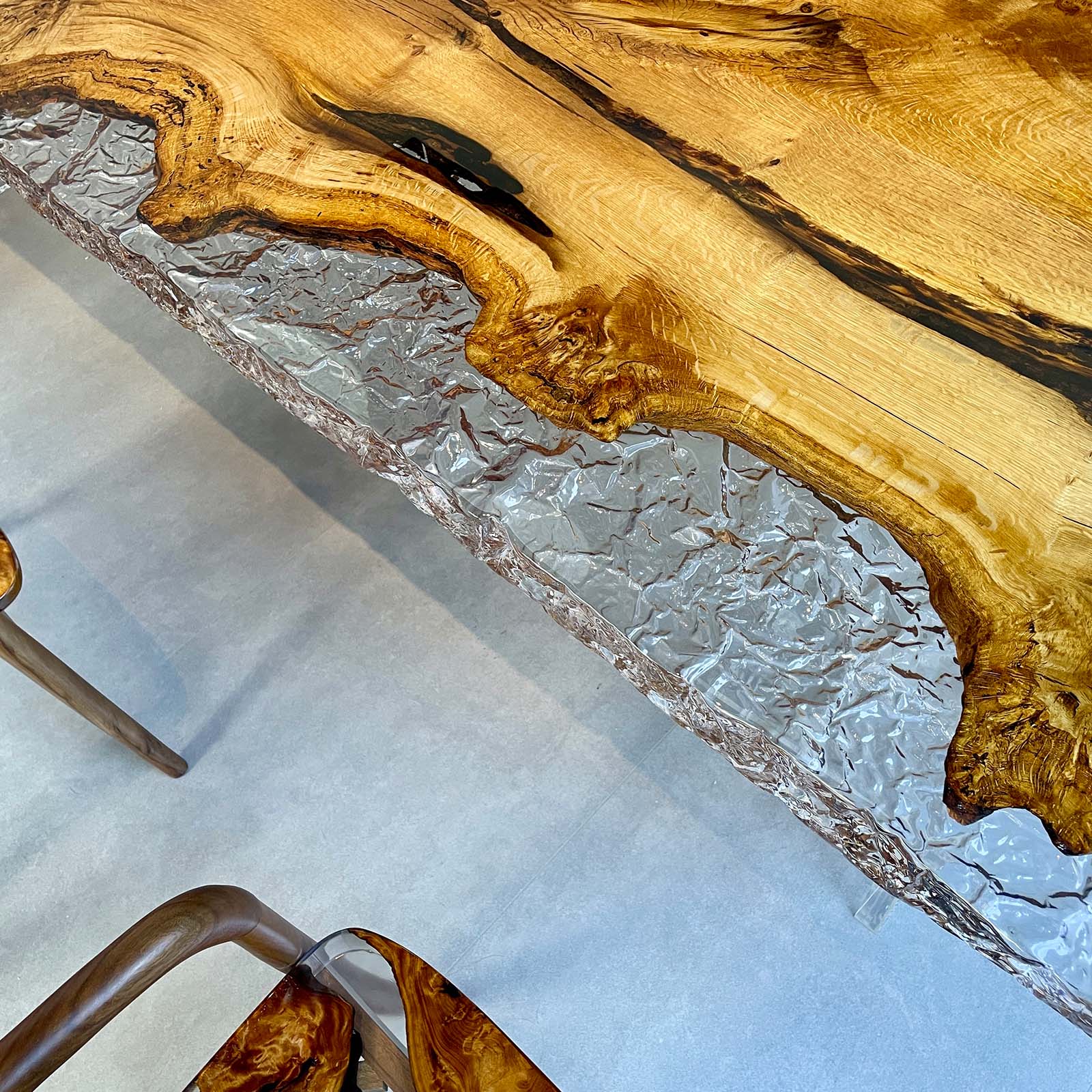 Kazanahome Resin Epoxy Table