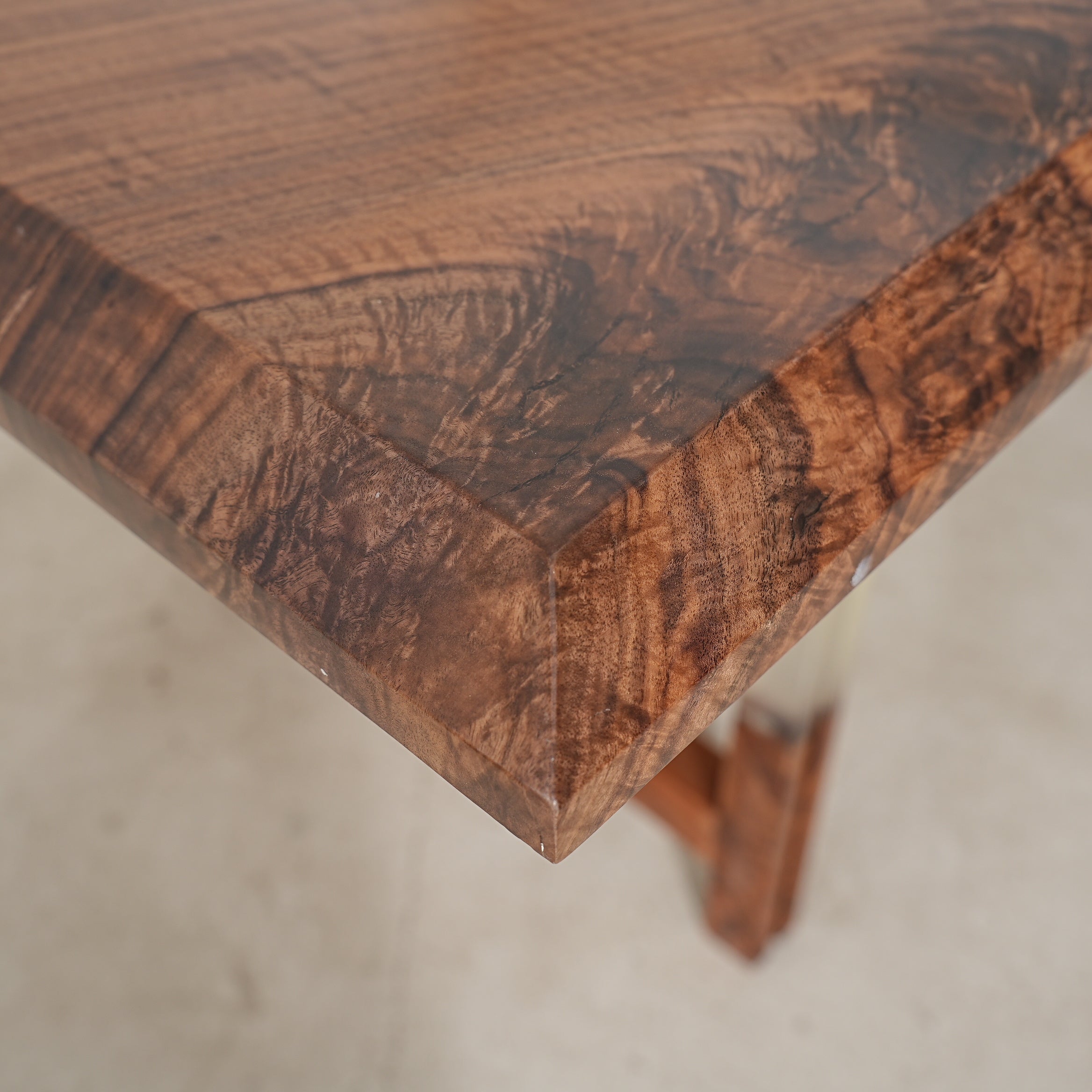 Kazanahome Handmade Black Walnut Epoxy Tables