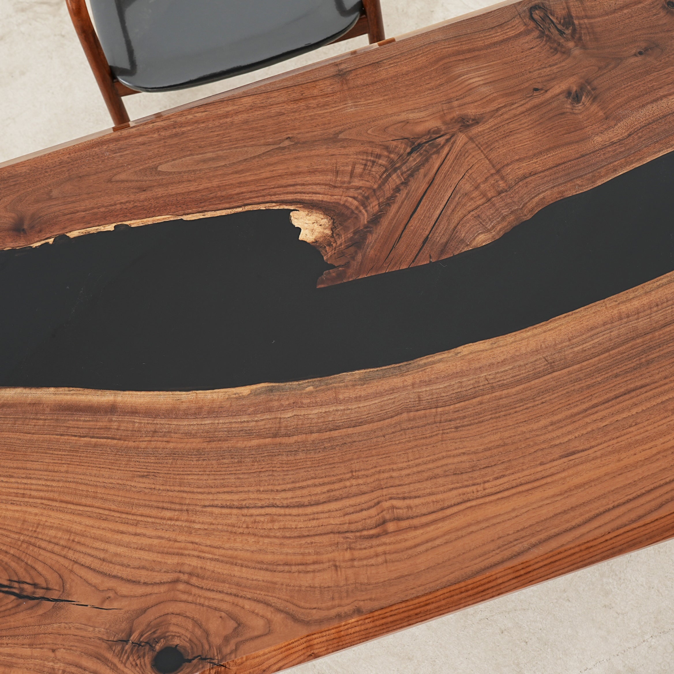 Kazanahome Black River Epoxy Tables