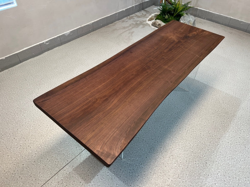 Live-Edge-Black-Walnut-solid-wood-kazanahome
