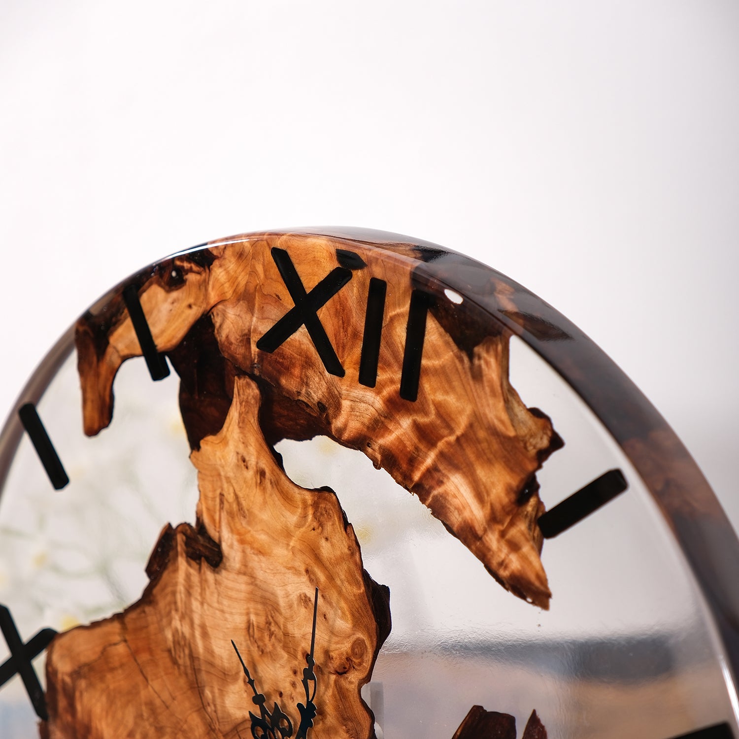 KAZANAHOME-Black-Walnut-Clear-Transparent-Epoxy-Resin-Wall-Clock-3