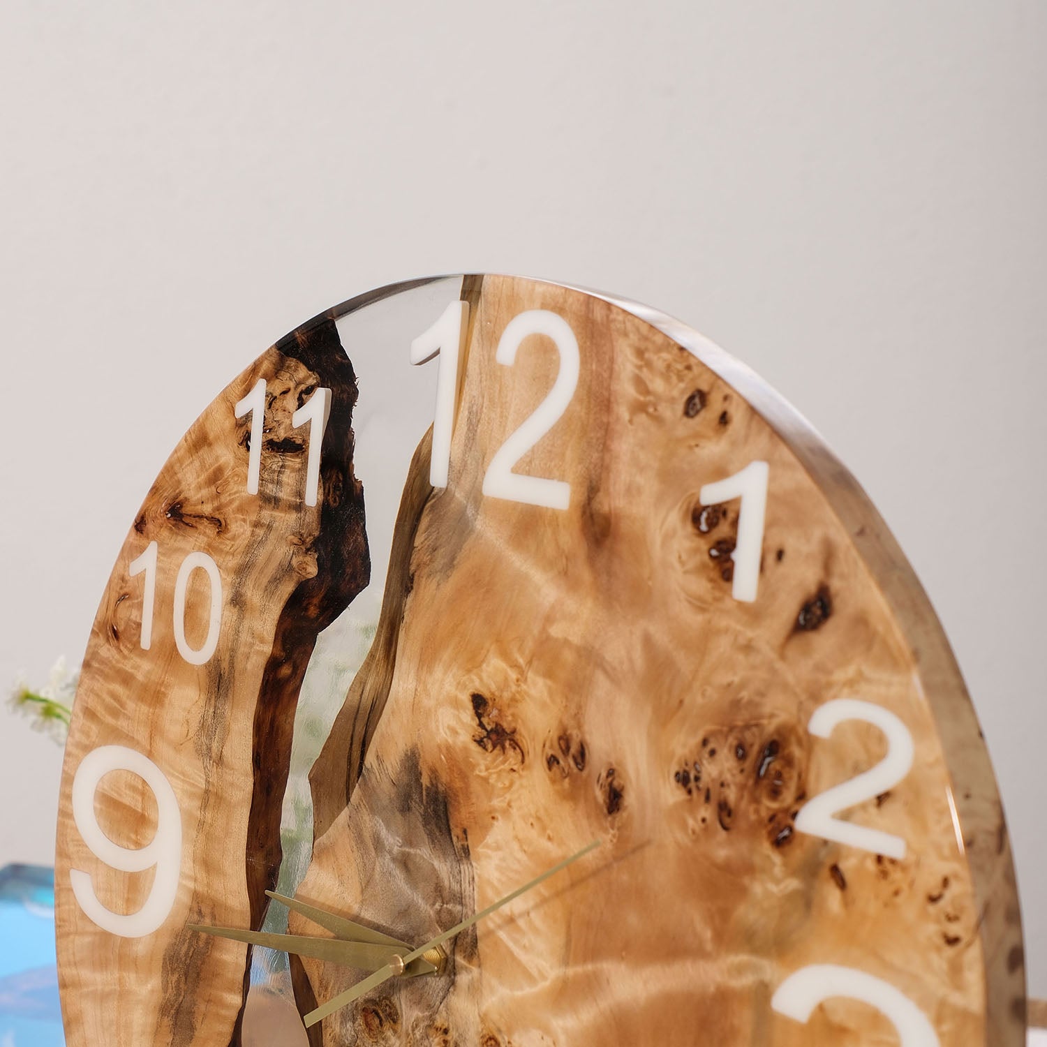 KAZANAHOME-Poplar-Clear-Transparent-Epoxy-Resin-Wall-Clock-3