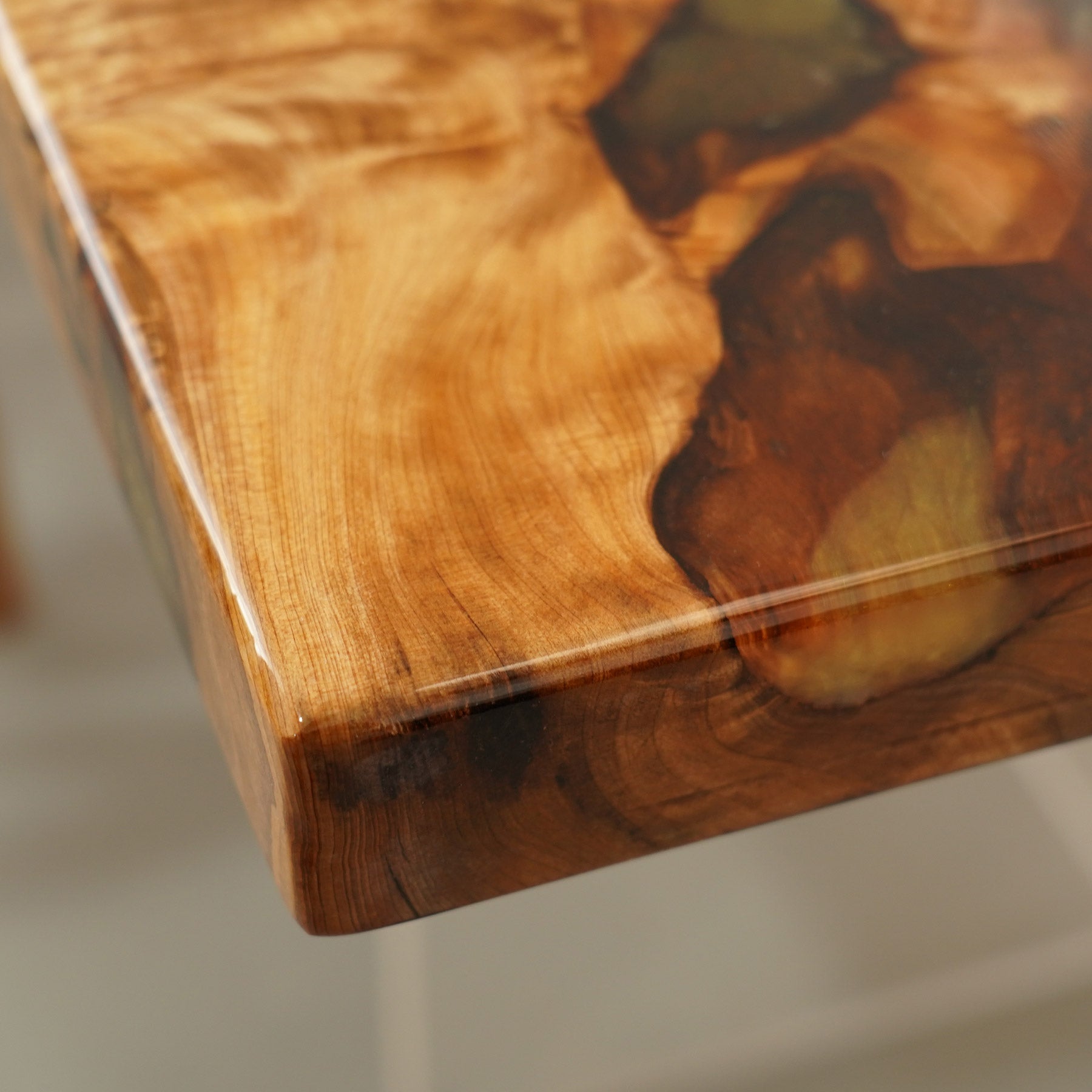 KAZANAHOME-epoxy-resin-cunninghamia-dining-table-2 in Chicago