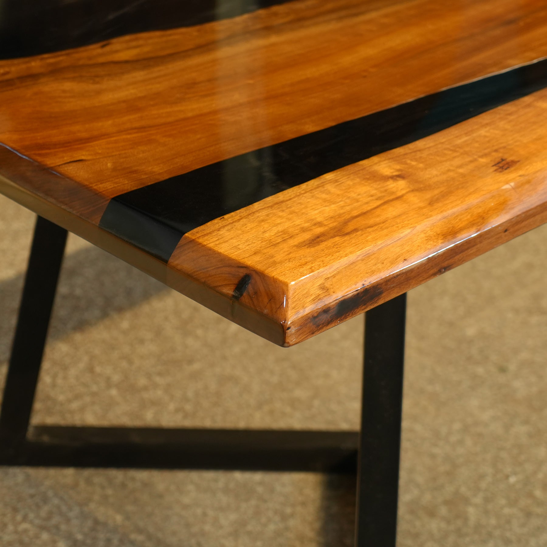 Handmade Black Walnut Epoxy Table KAZANAHOME