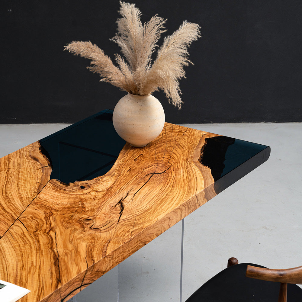 Epoxy Resin and Wood Table - Kazanahome