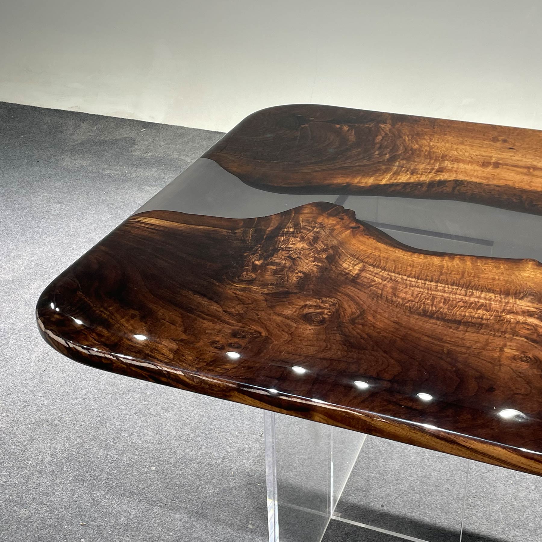 Black Walnut Wood and Epoxy Resin Dining Table - Kazanahome