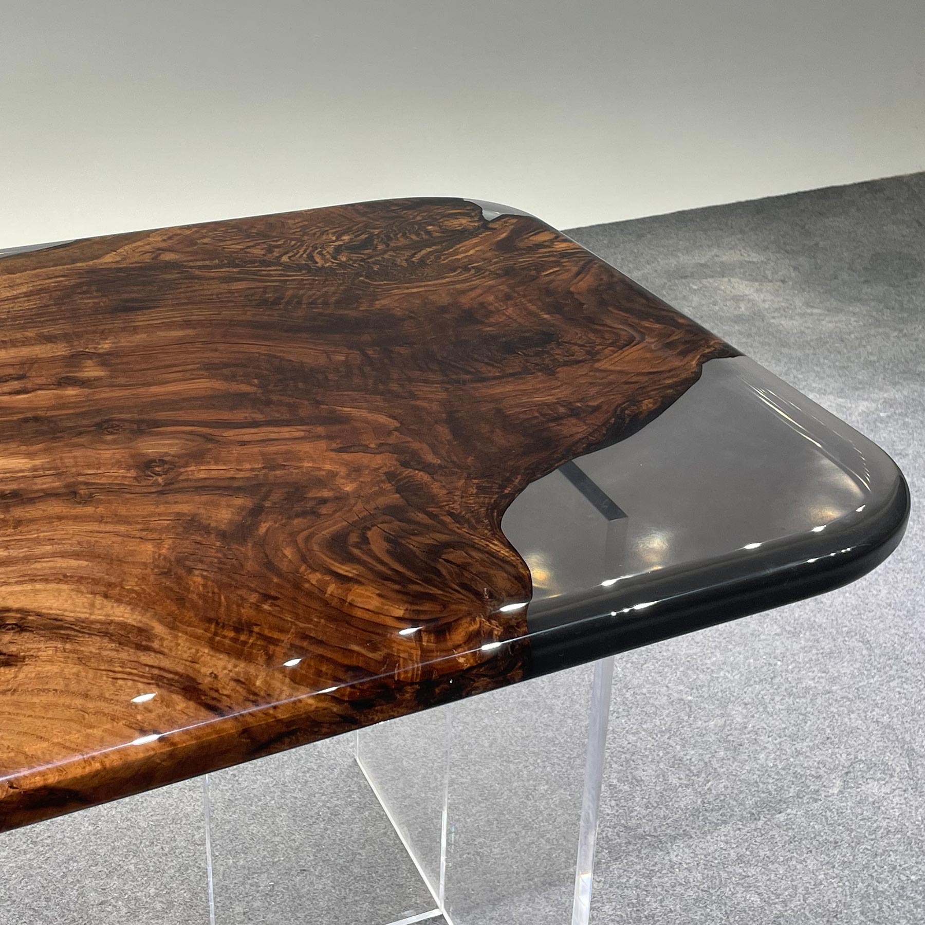 Translucent Epoxy Resin Wood Table - Kazanahome