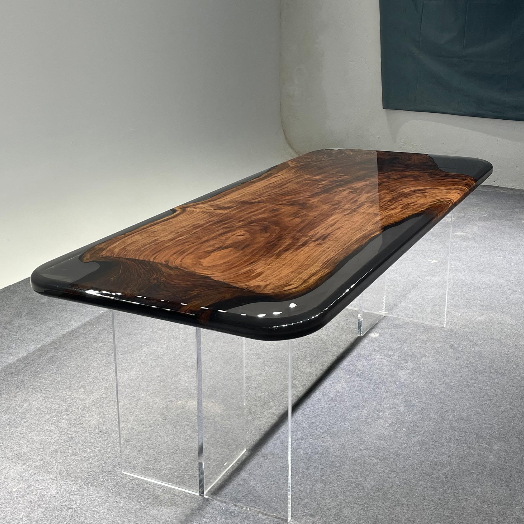 Epoxy Wood Table Rounded Corners - Kazanahome