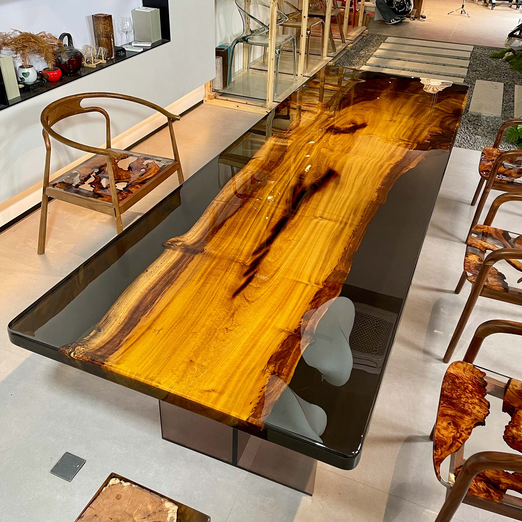 Epoxy Golden Camphor Wood Table - Kazanahome