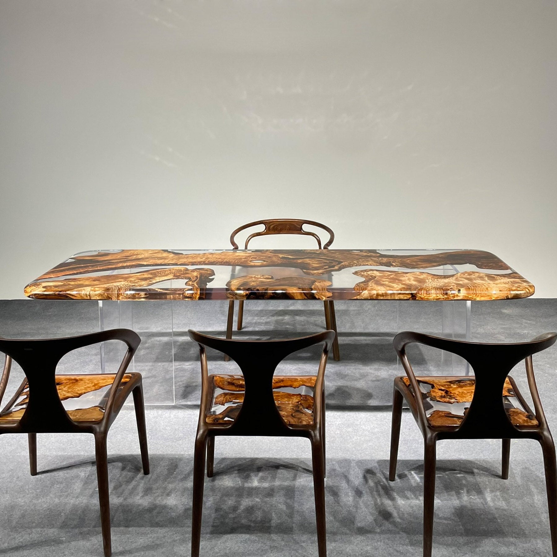 Golden Camphor Wood and Epoxy Resin Table - Kazanahome