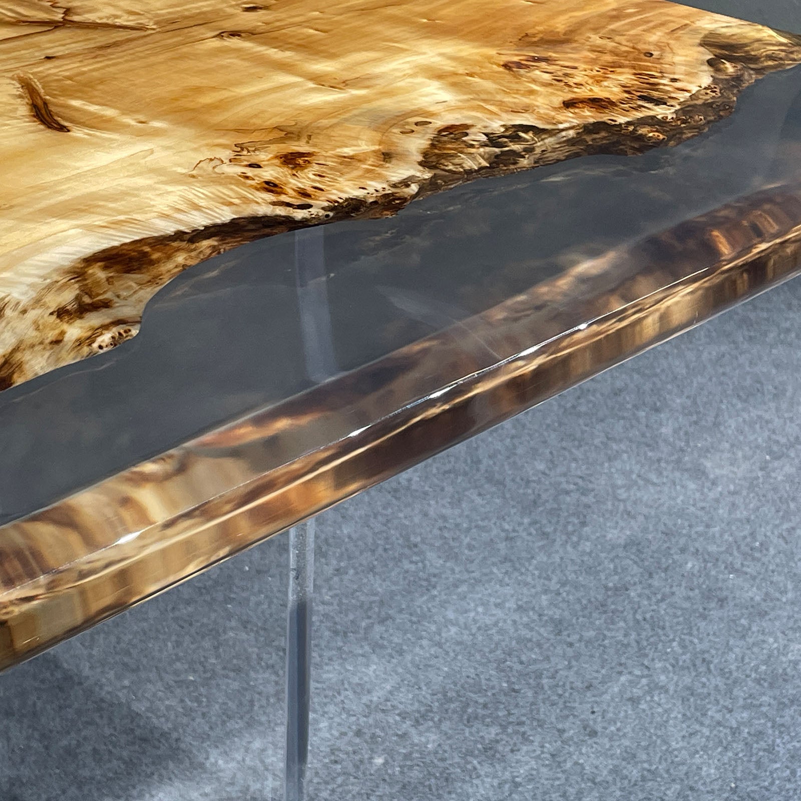 Epoxy Resin and Poplar Wood Table - Kazanahome