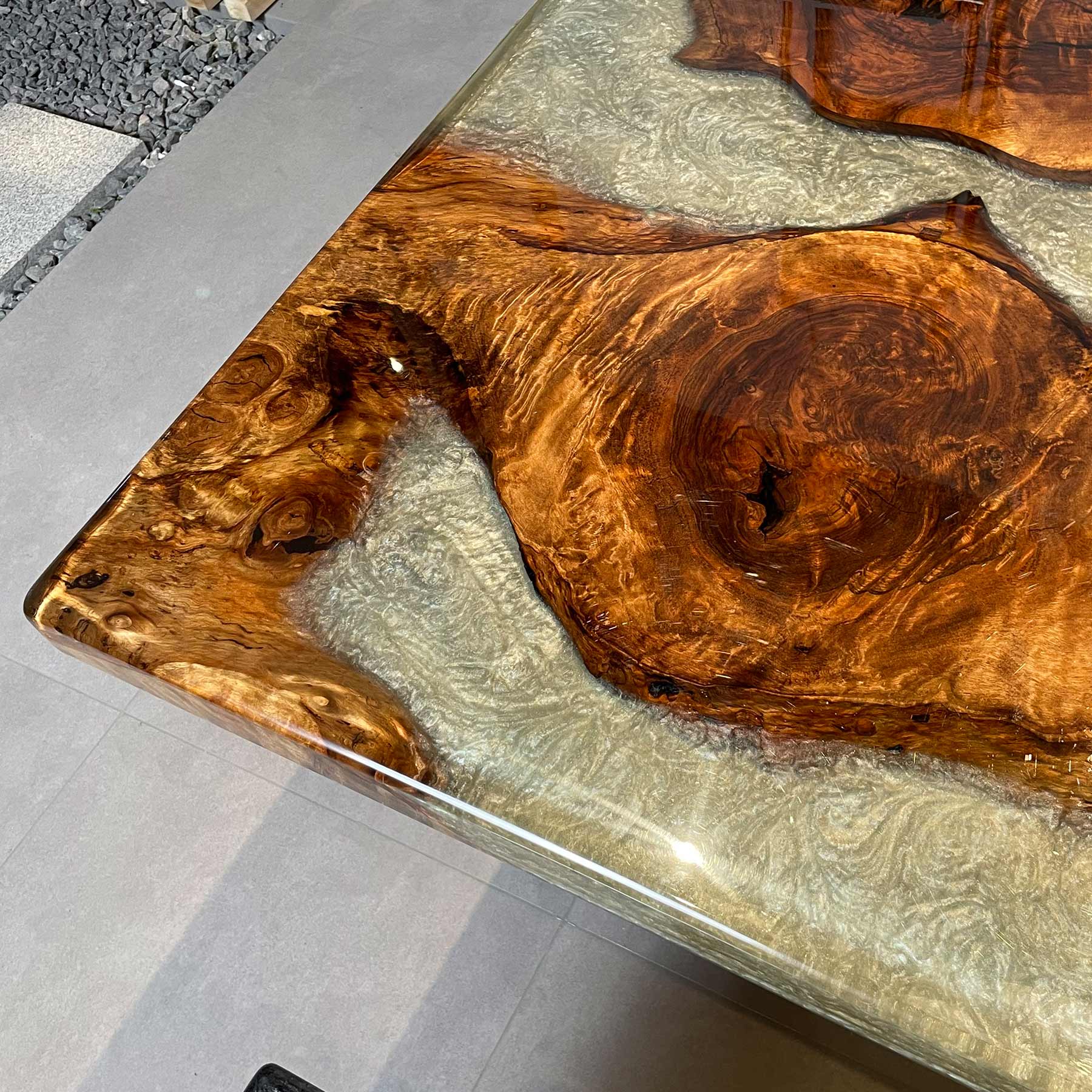 Epoxy Resin Wood Dining Table - Kazanahome