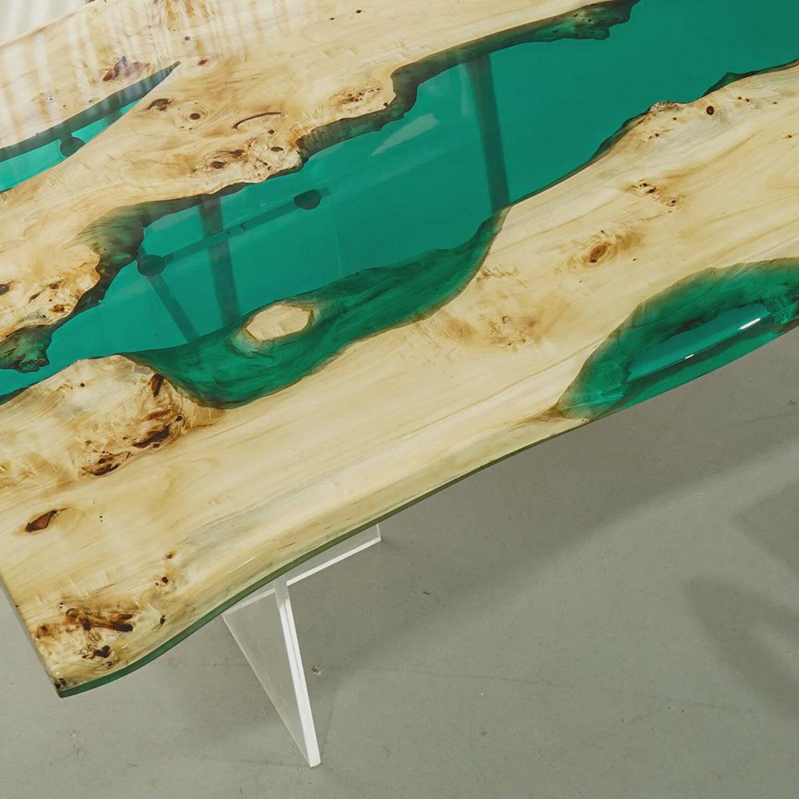 Handcrafted Poplar Epoxy Headboard – for High-Traffic Luxury Apartments EH3 in Boston