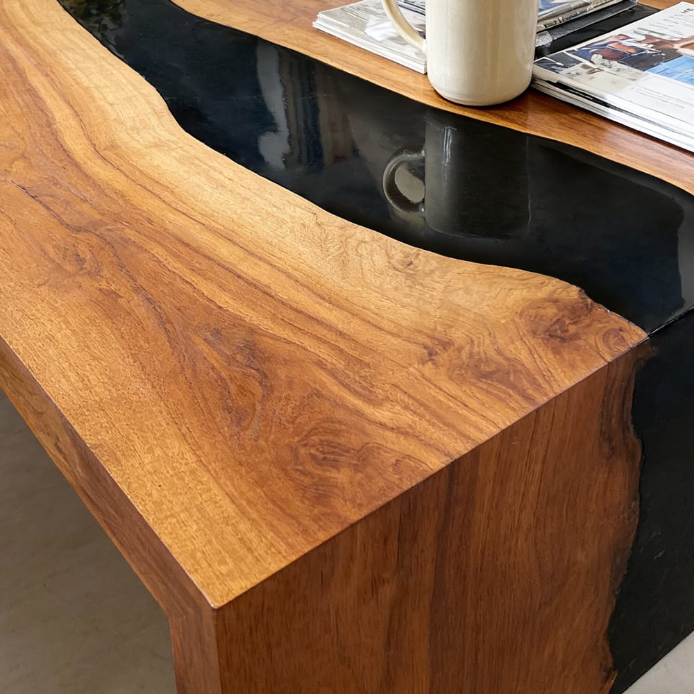 Walnut Wood Epoxy Table – Chic Centerpiece for American Urban Penthouses in New York