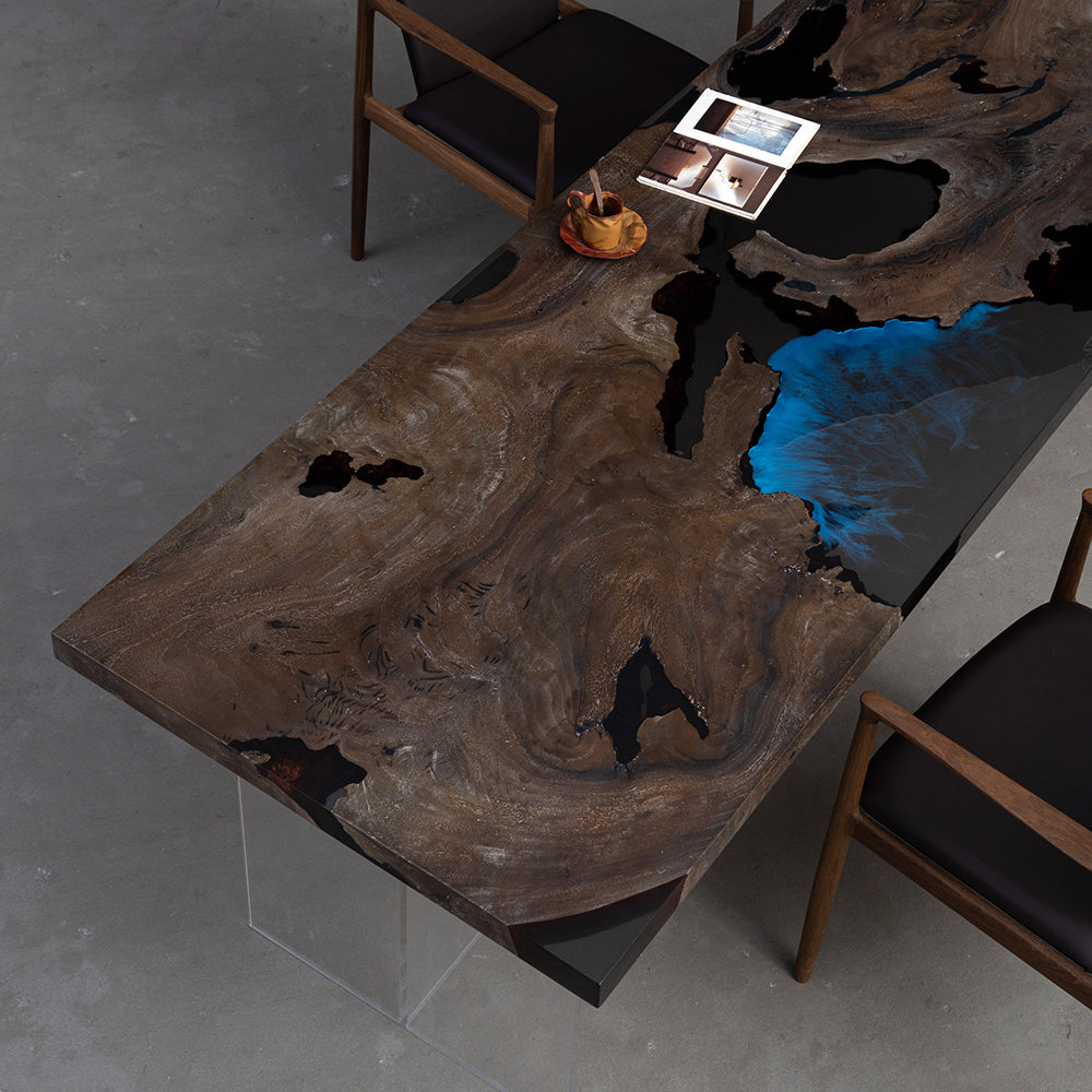 Kazanahome Walnut Resin Table
