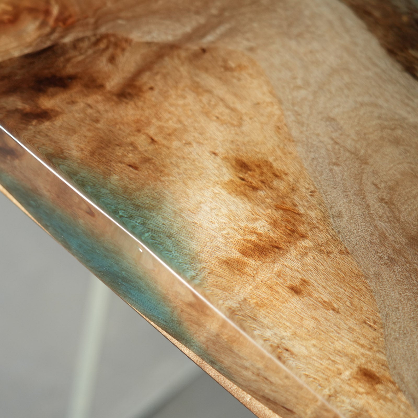 KAZANAHOME Golden Camphor Blue Wave River Epoxy Table 42"W×96"L