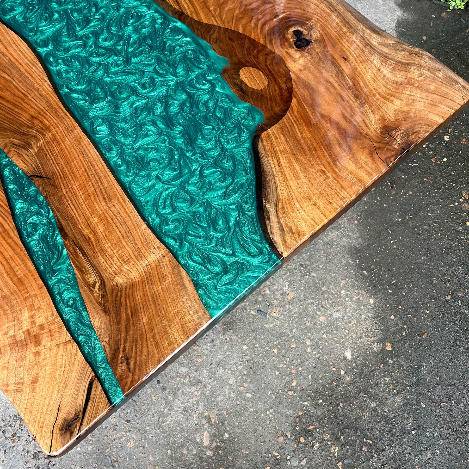Epoxy Resin River Wood Table - Kazanahome 
