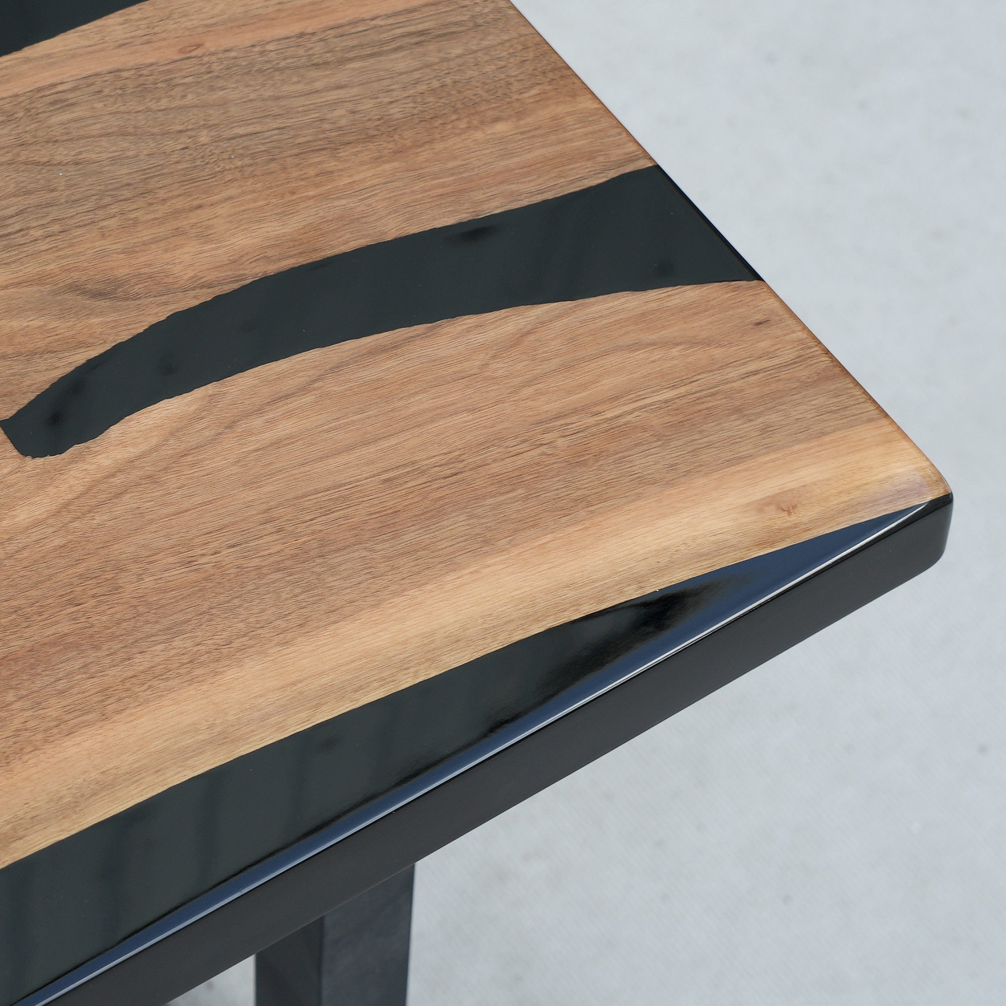 Epoxy Resin Wood Table - kazanahome