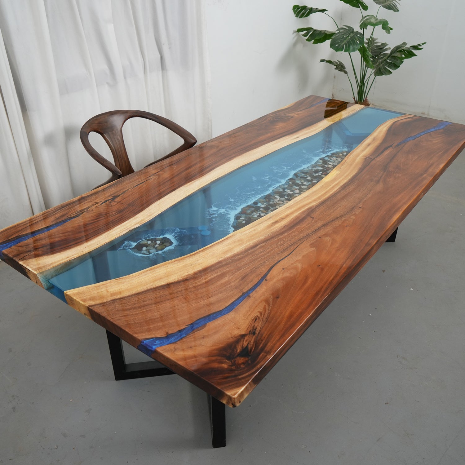 Blue-River-Epoxy-Dining-Table_in_Miami