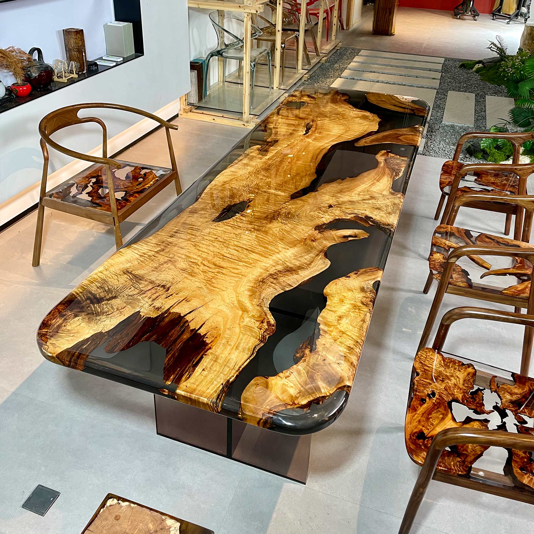Golden Camphor Wood Epoxy Table - Kazanahome