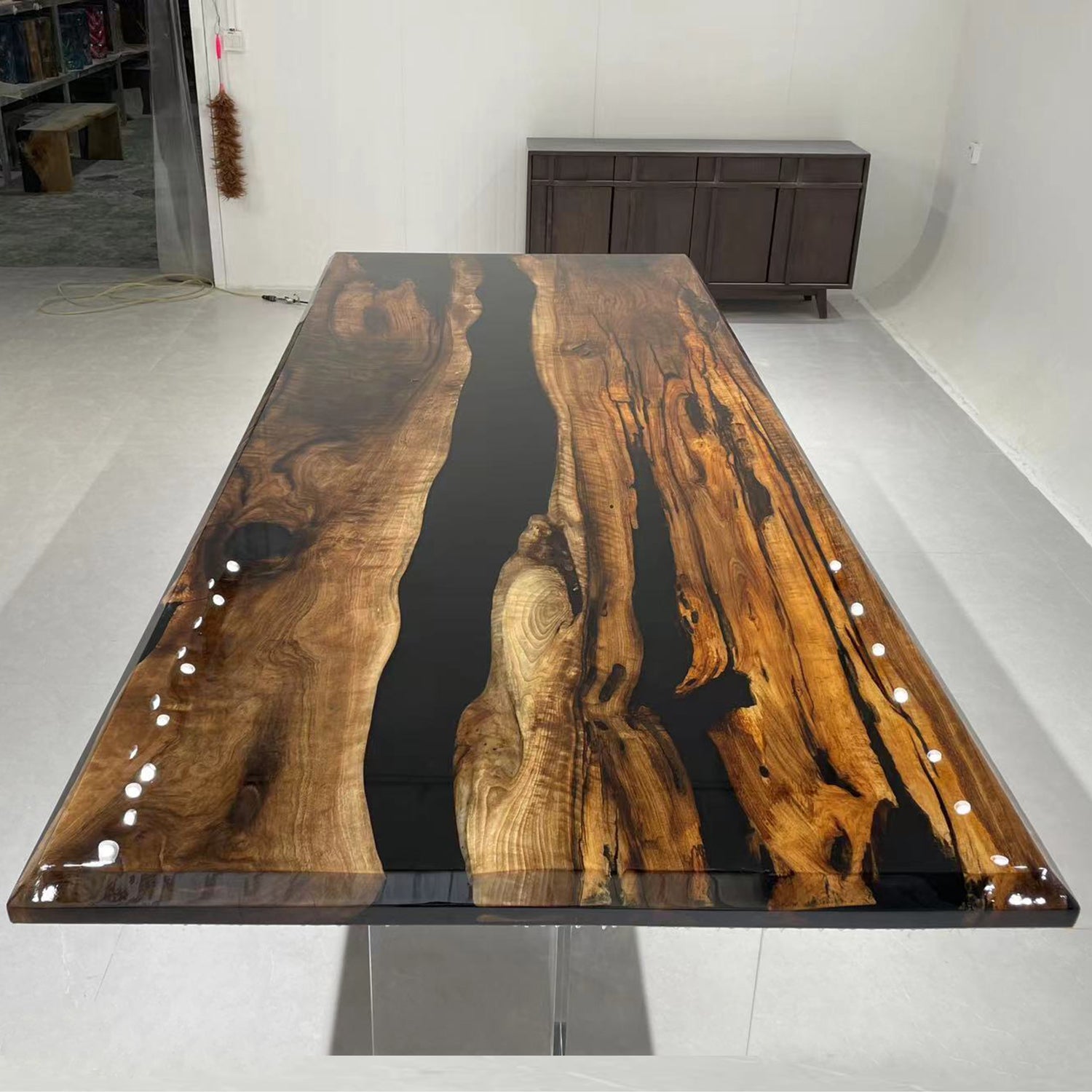 Epoxy-Table-Kazanahome-in-Los-Angeles