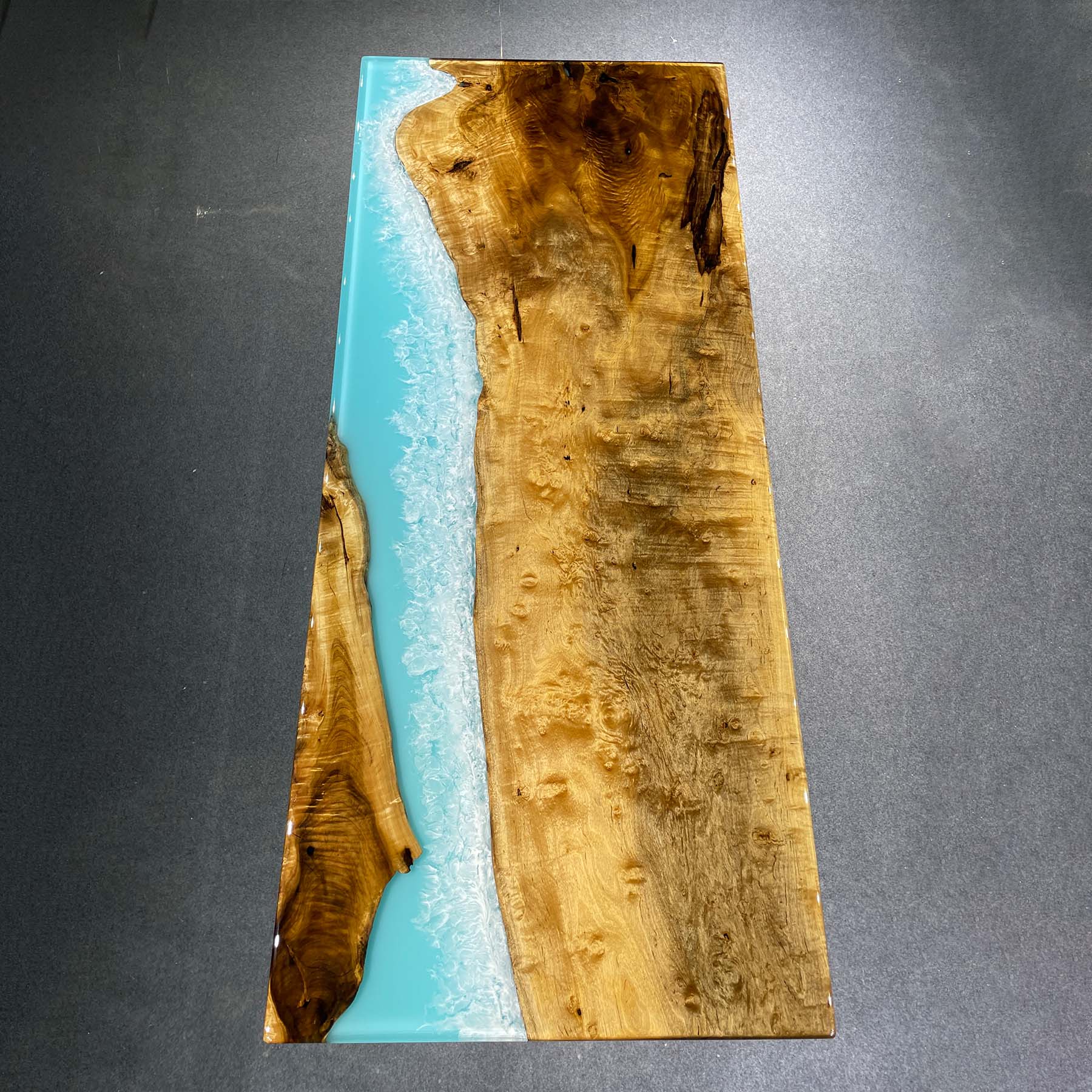 Epoxy_Table_-_Kazanahome