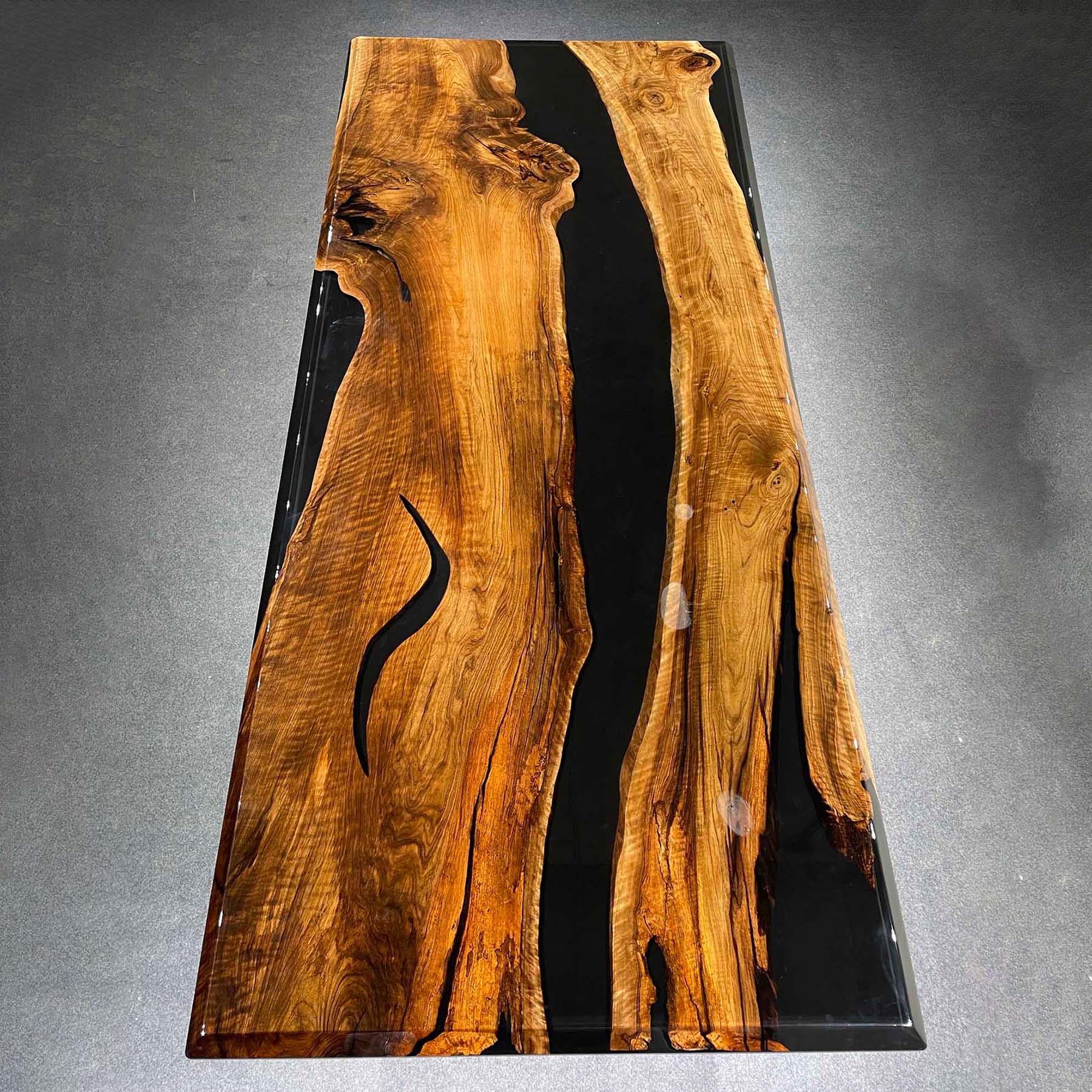 Epoxy Table - Kazanahome
