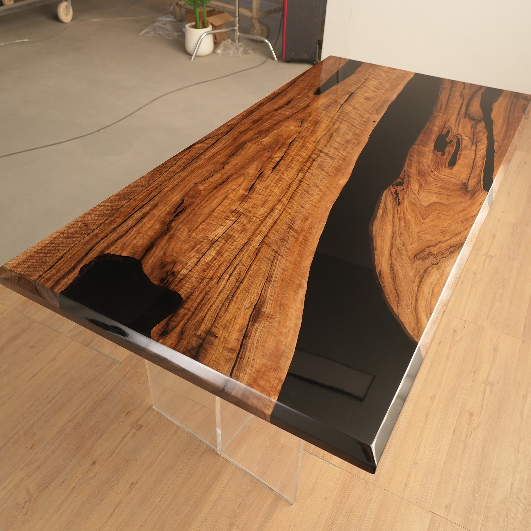 Wood Epoxy Resin Table - Kazanahome