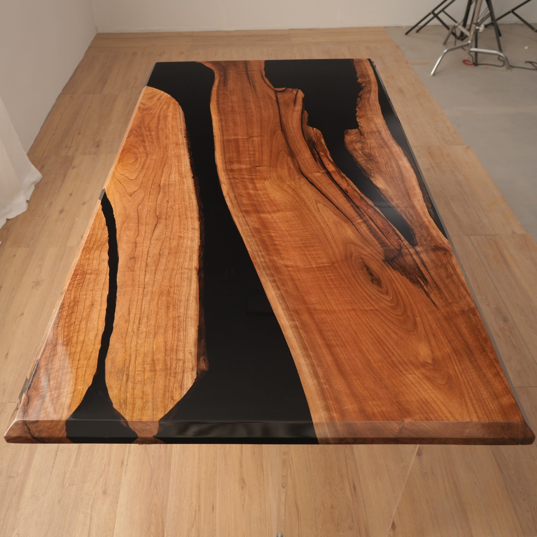 Handmade Black Walnut Wood Epoxy Table - Kazanahome