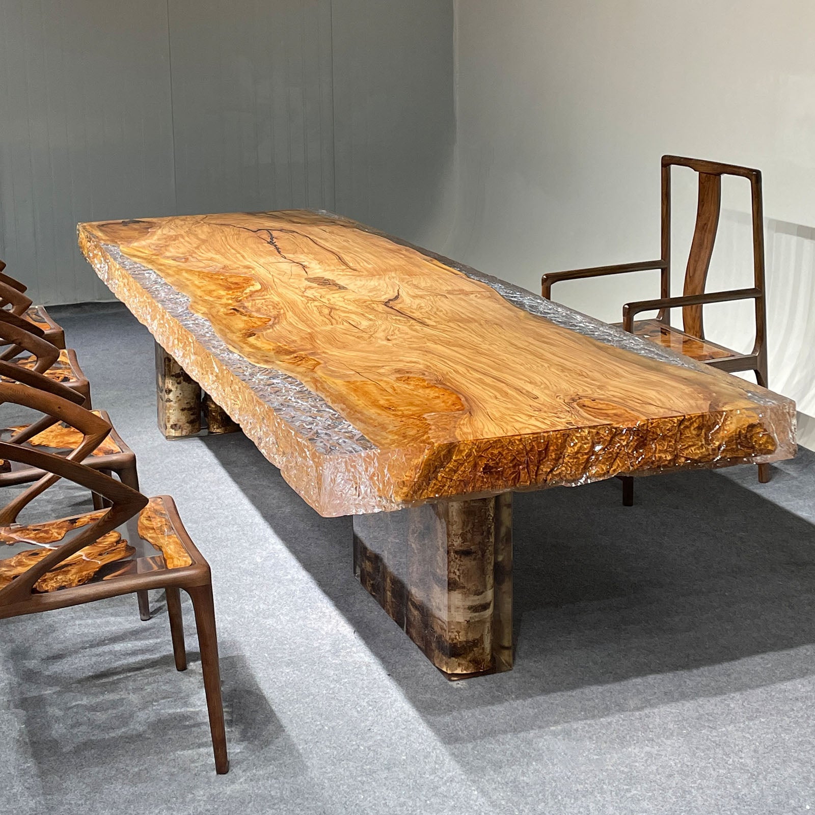 KAZANAHOME Resin Olive Wood Epoxy Table