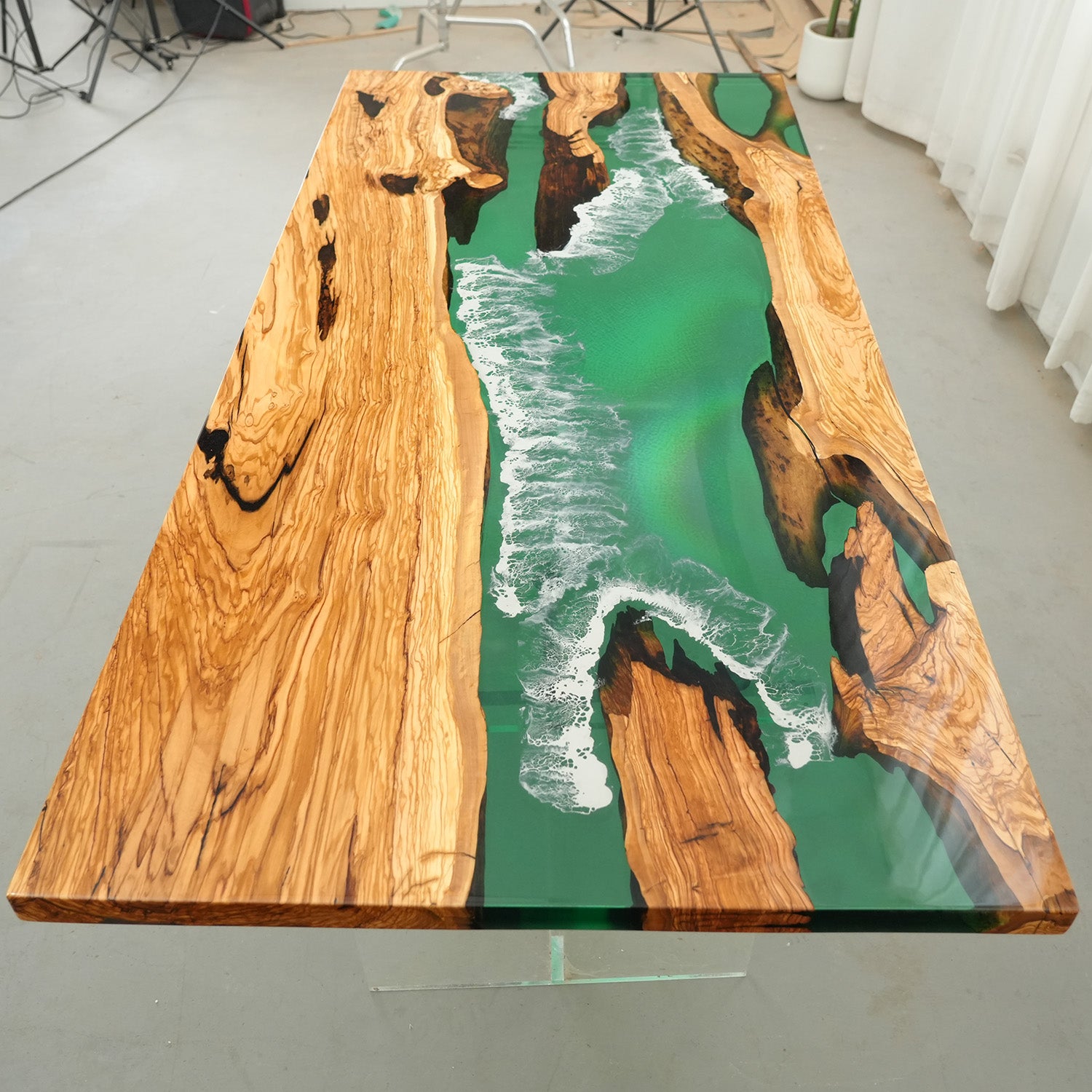 Olive Wave Epoxy Table - Kazanahome