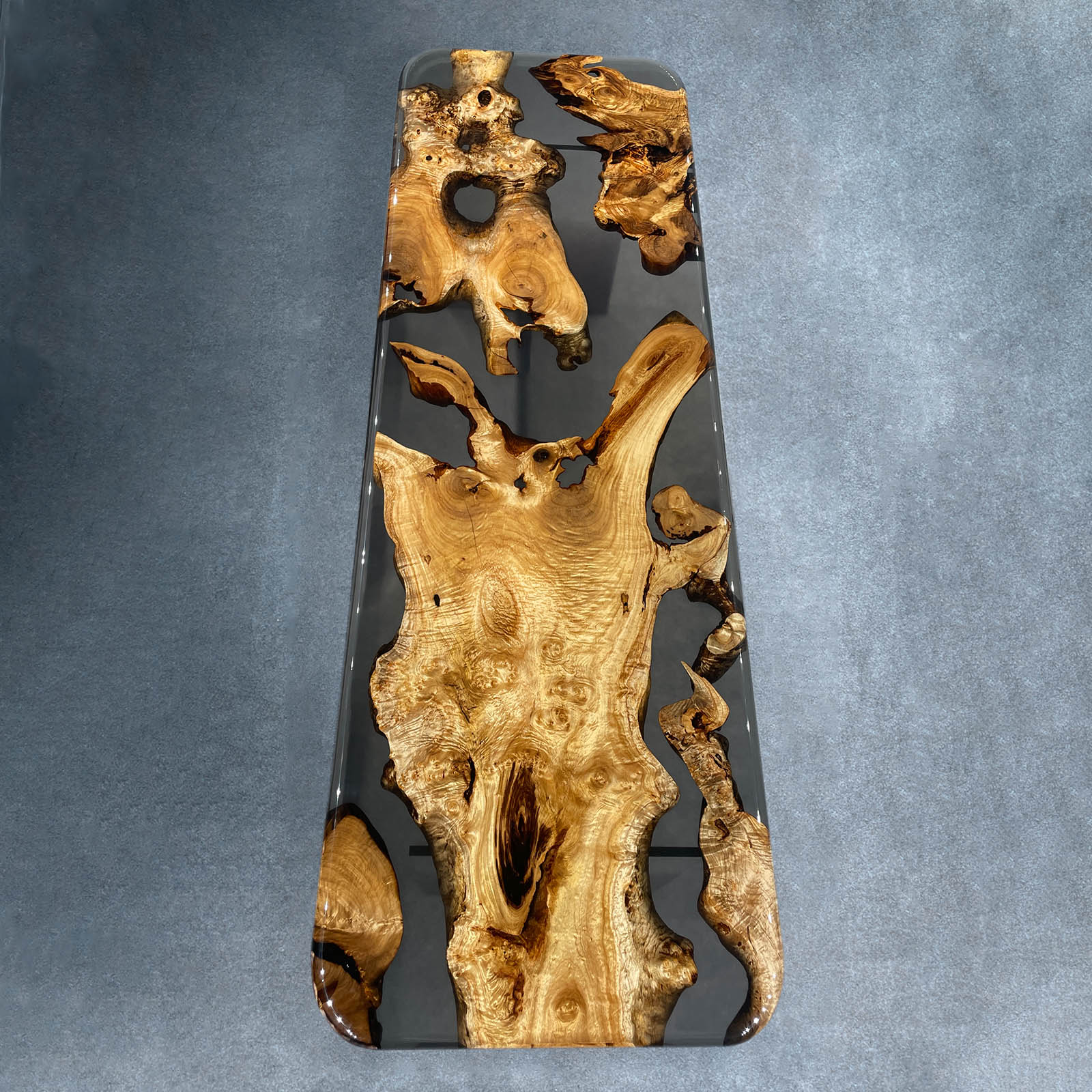Golden Camphor Wood Table with Epoxy Resin - Kazanahome