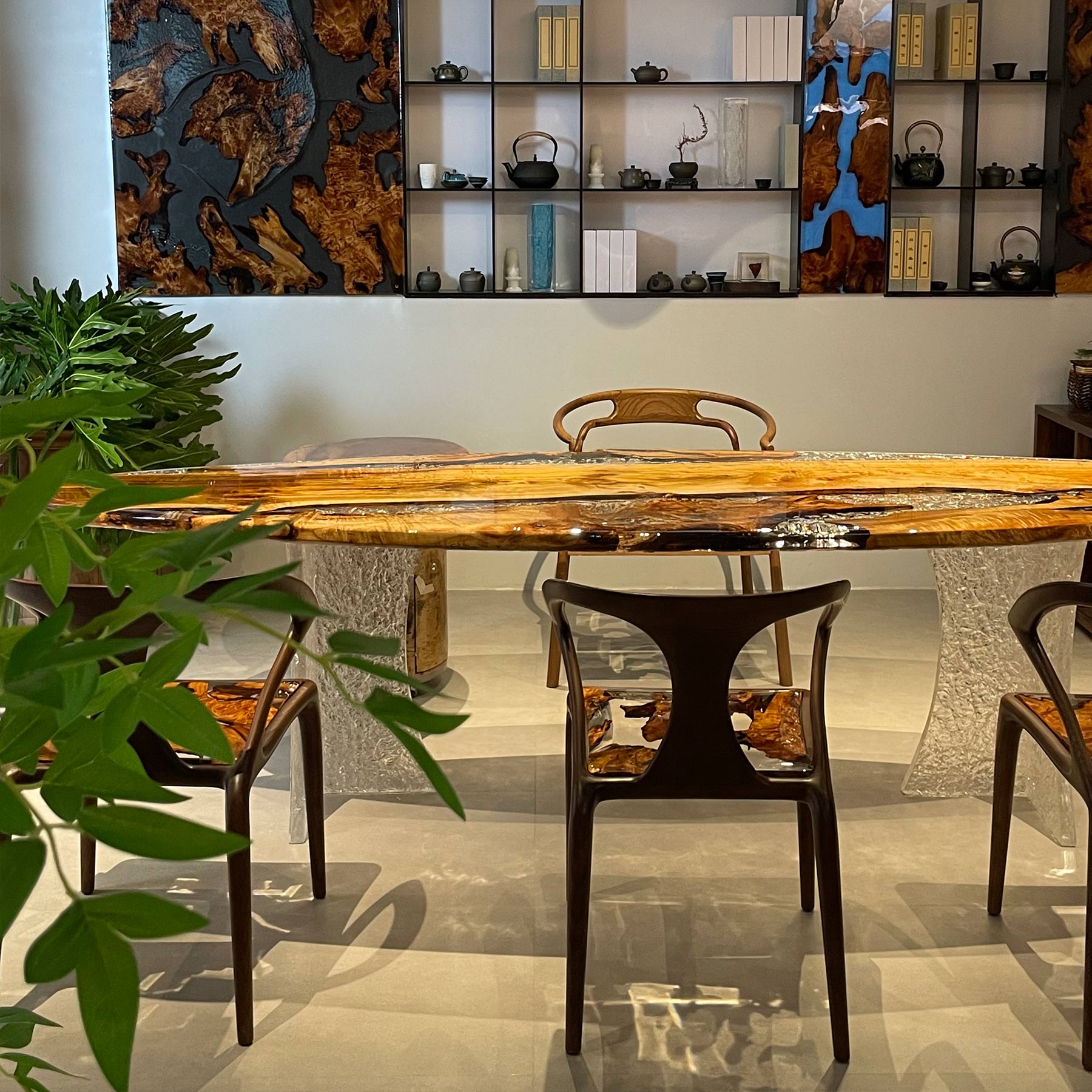 Elegant Golden Camphor Wood Epoxy Table - Kazanahome