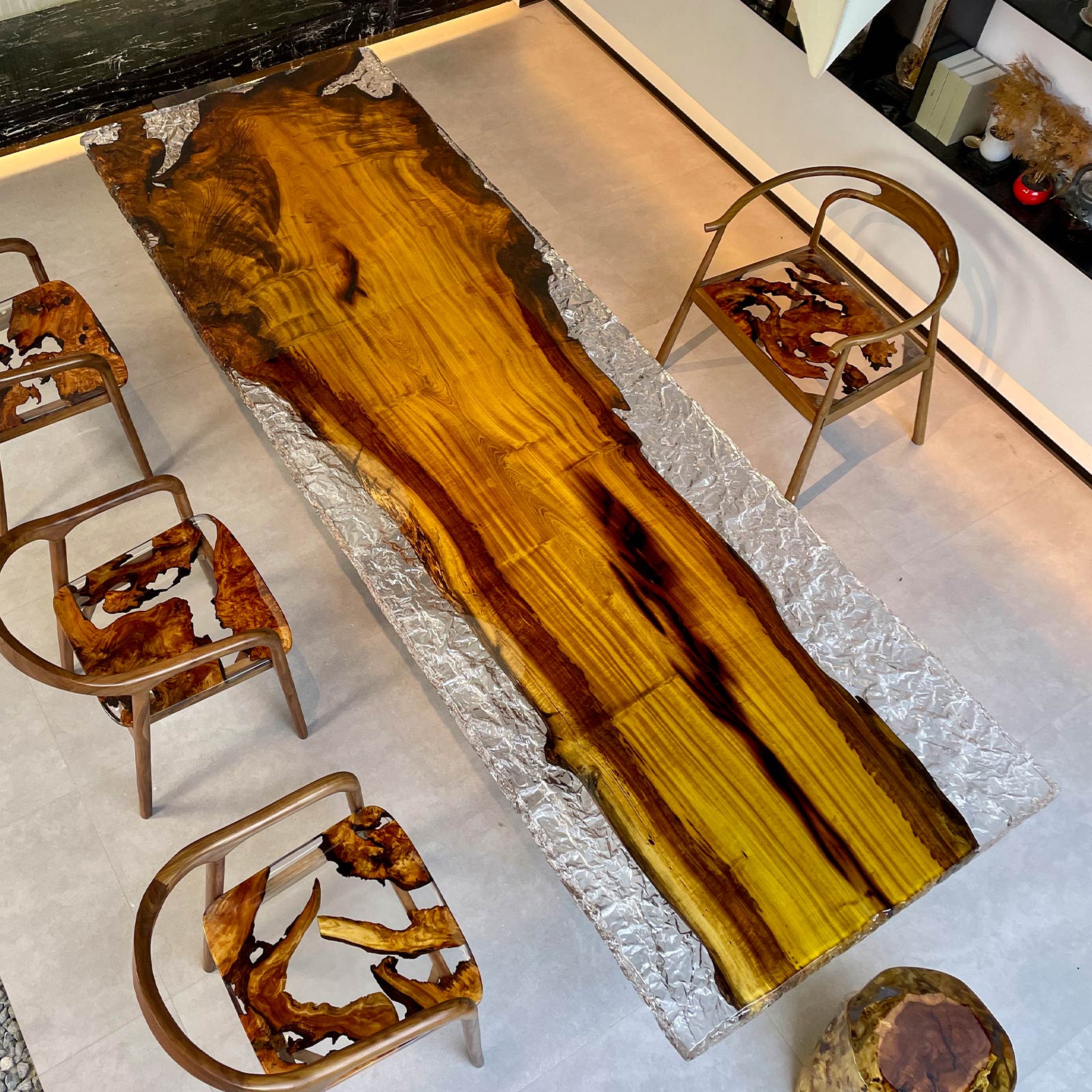 Golden Caphor Wood Epoxy Table - Kazanahome