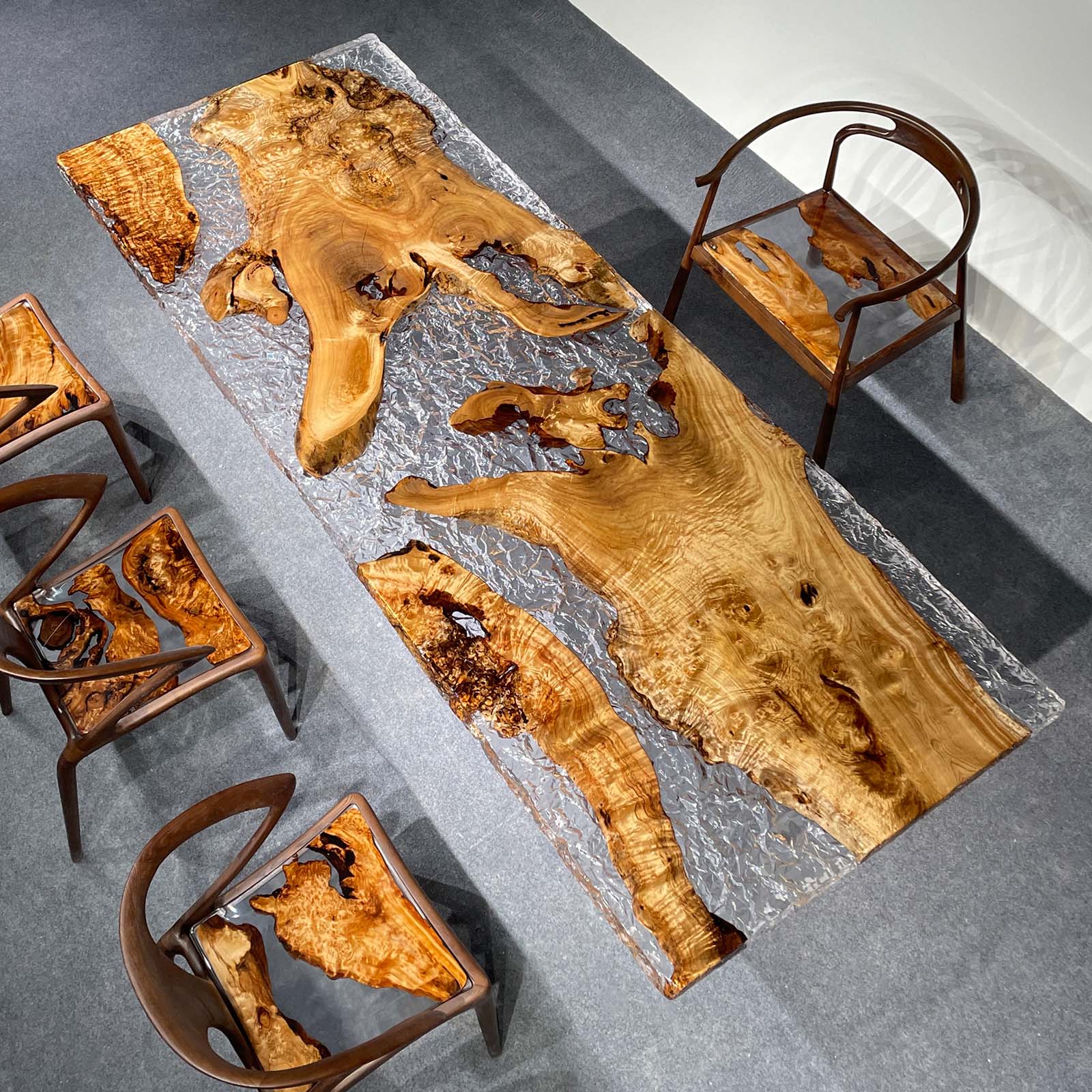 Golden Camphor Wood Epoxy Table - Kazanahome