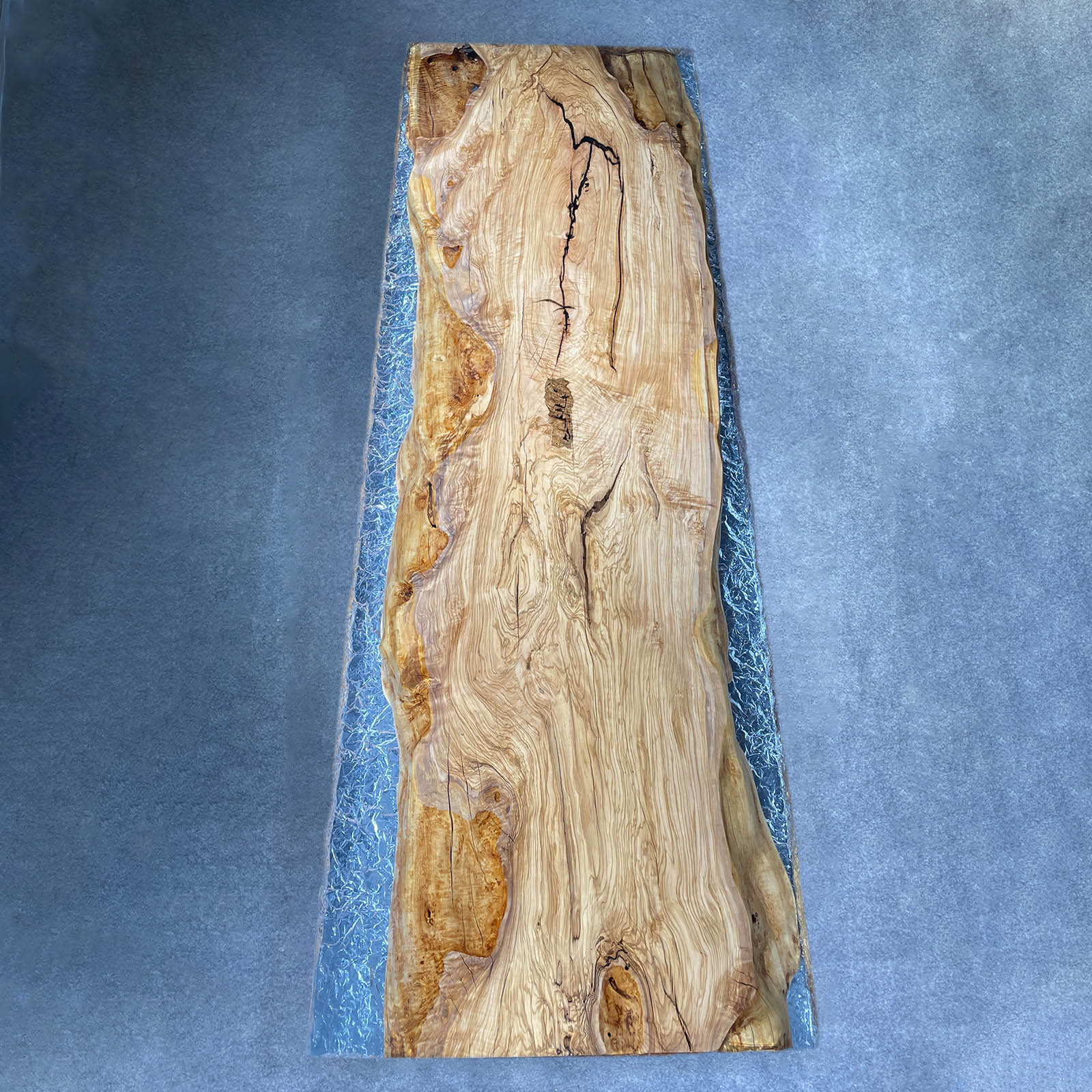 Ice Crack Epoxy Wood Table - Kazanahome