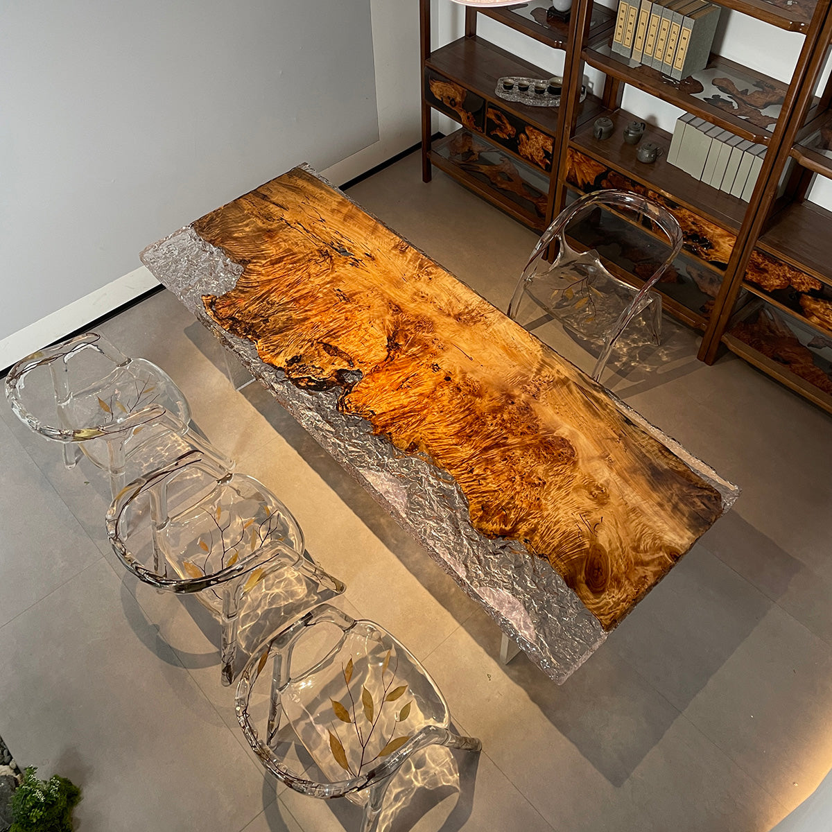 Poplar Wood and Epoxy Resin Table - Kazanahome