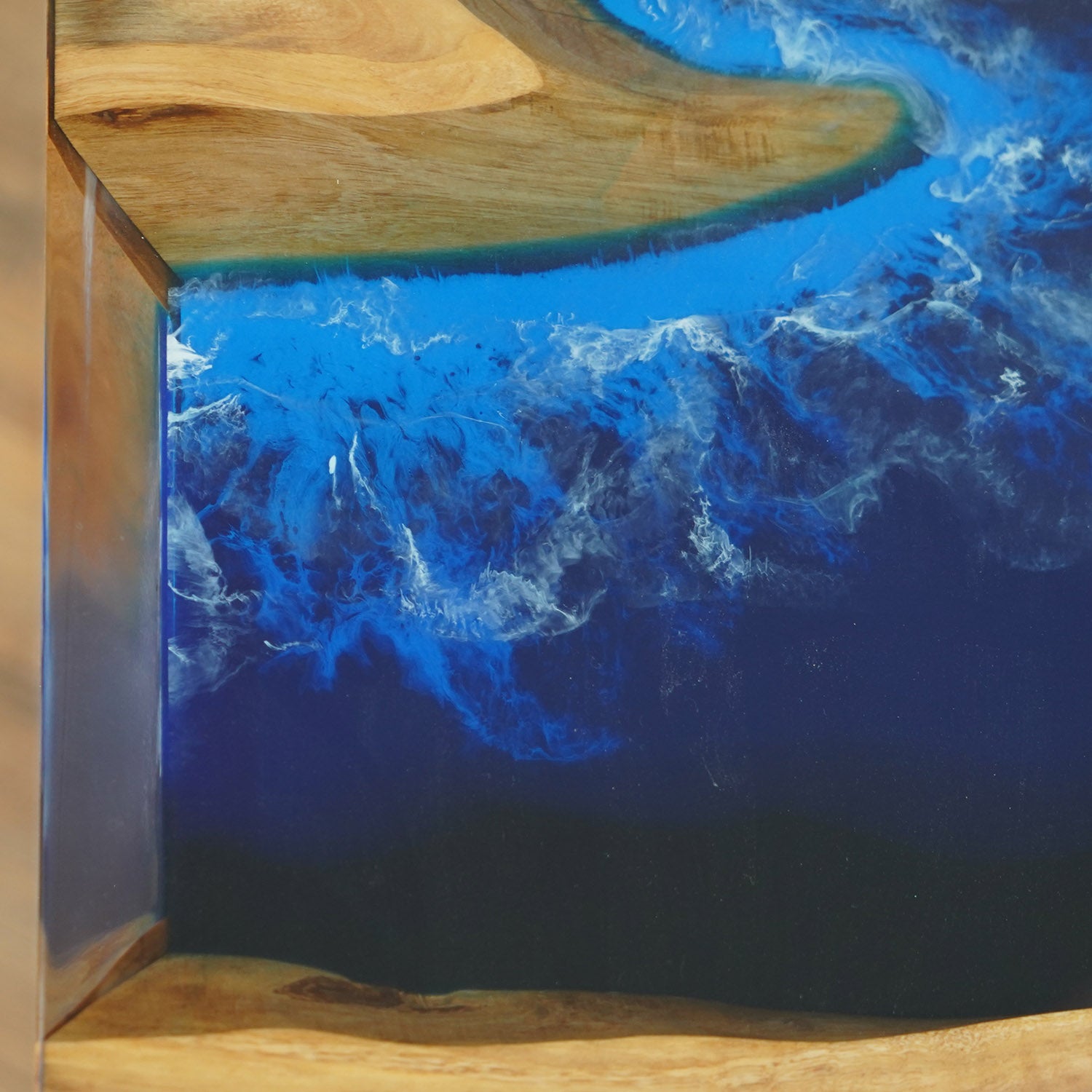 Kazanahome Olive Epoxy Table